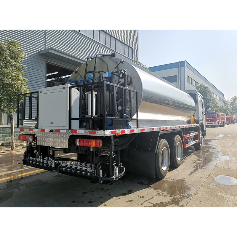 HOWO 6X4 Bitumen Sprayer Asphalt Distribution Truck for Sale