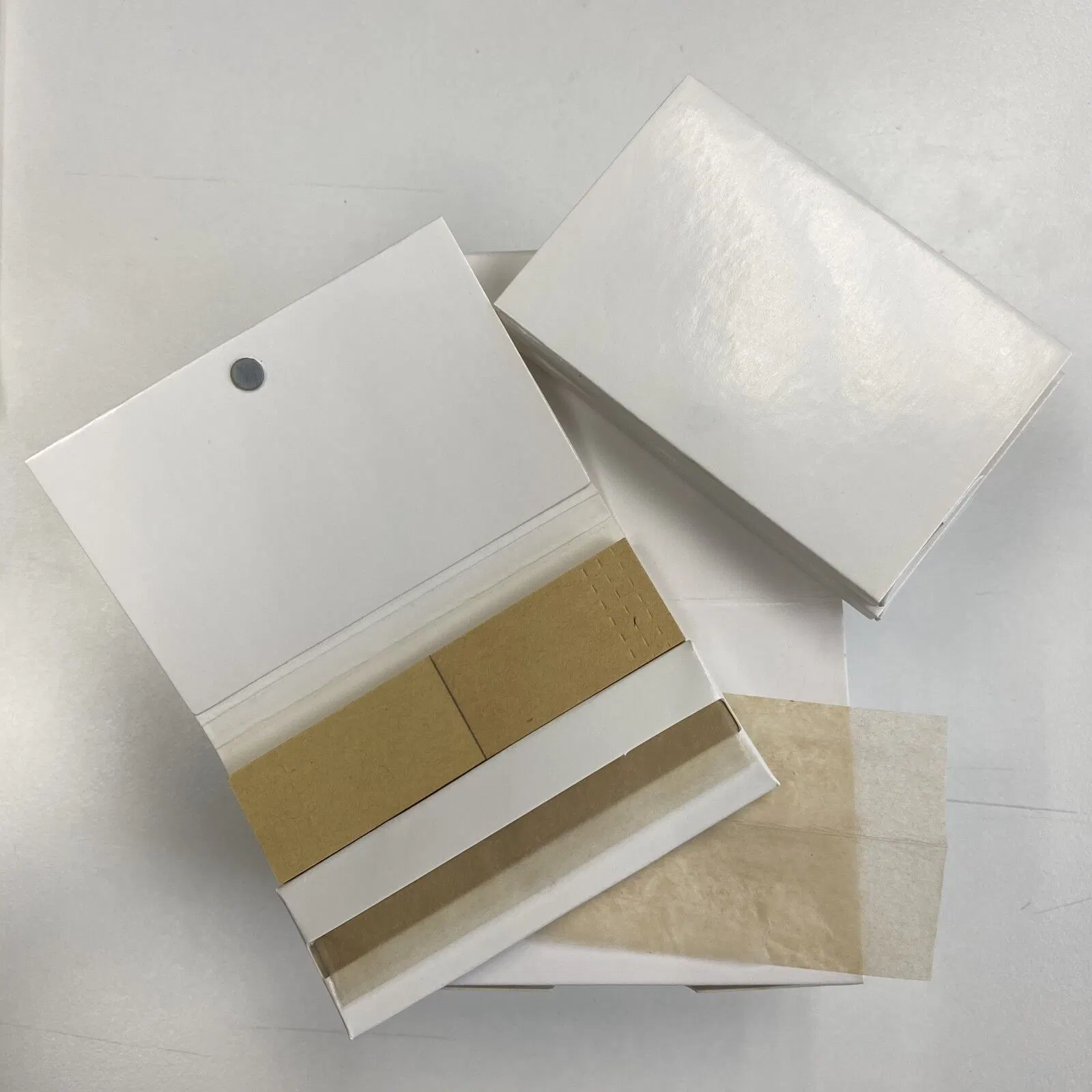 Custom Design Rolling Paper Tobacco Paper Cigarette Paper Cigarette Skin with Water Mark