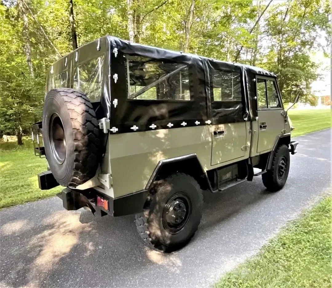 Iiveco 4X4 Patrol Car Assault Vehicle 6-Person Riot Prevention Vehicle