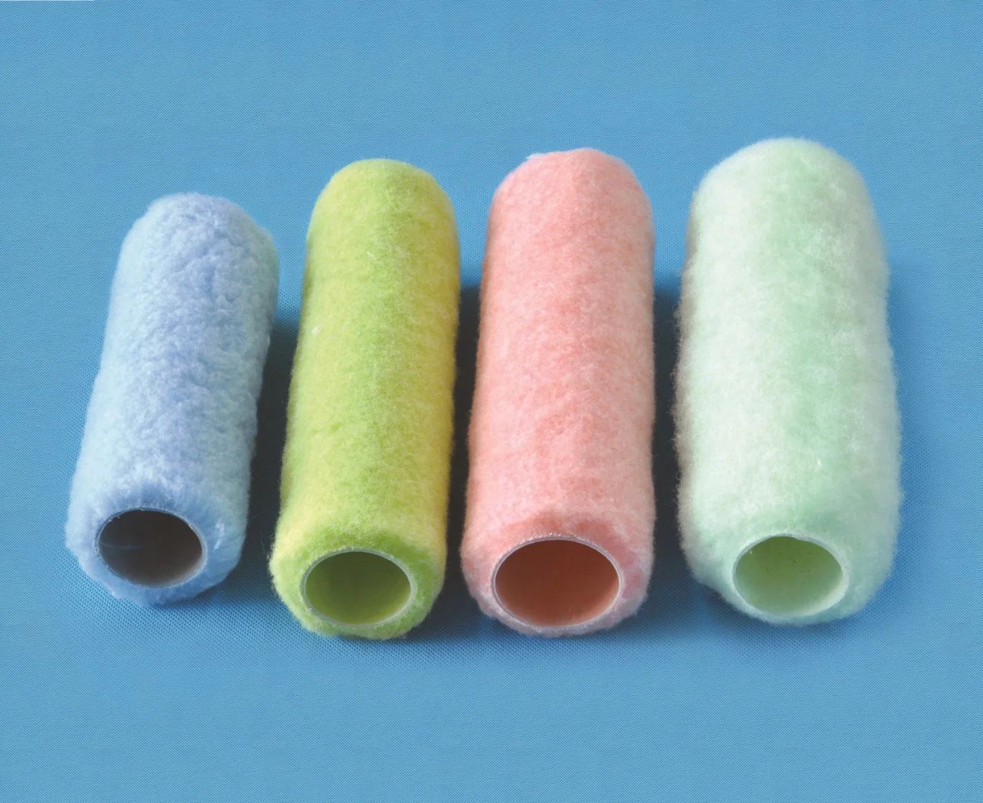 Customized Zinc Plated Plastic Handle Colorful Wooly Roller for FRP Laminating