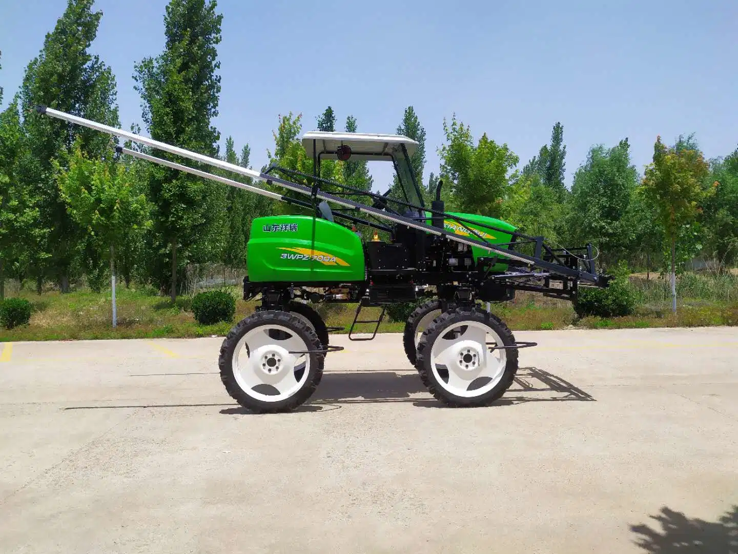 New Product Boom Sprayer Self-Propelled Agriculture Machinery Equipment