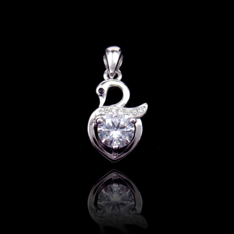 Special Sterling Silver Cubic Zirconia Treble Symbol Shaped Pendant for Singer Gift