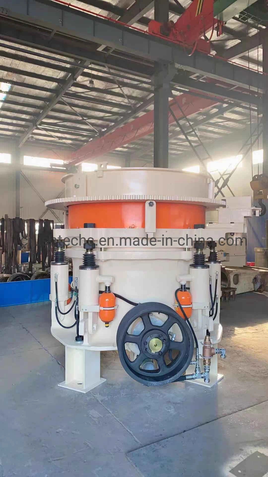 Mining Machinery High Quality Full Hydraulic Stone Crusher Cone Crusher CHP300