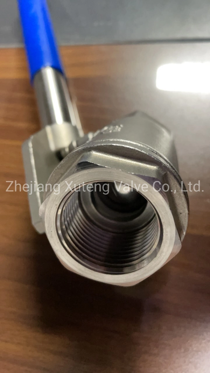 Xtv Coc / ISO/CE Full Bore 1500wog BSPT Spring Return Handle 2PC Ball Valve