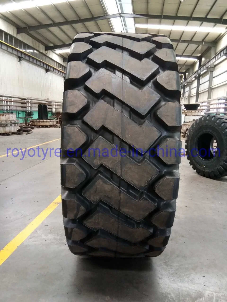 Tires for Giant OTR Grader E-4 18.00-33 21.00-35 27.00-49 31/90-49 40.00-57 37.00-57 24.00-35 24.00-49 30.00-51 33.00-51 36.00-51 50/80-57 53/80-63 33.25-29