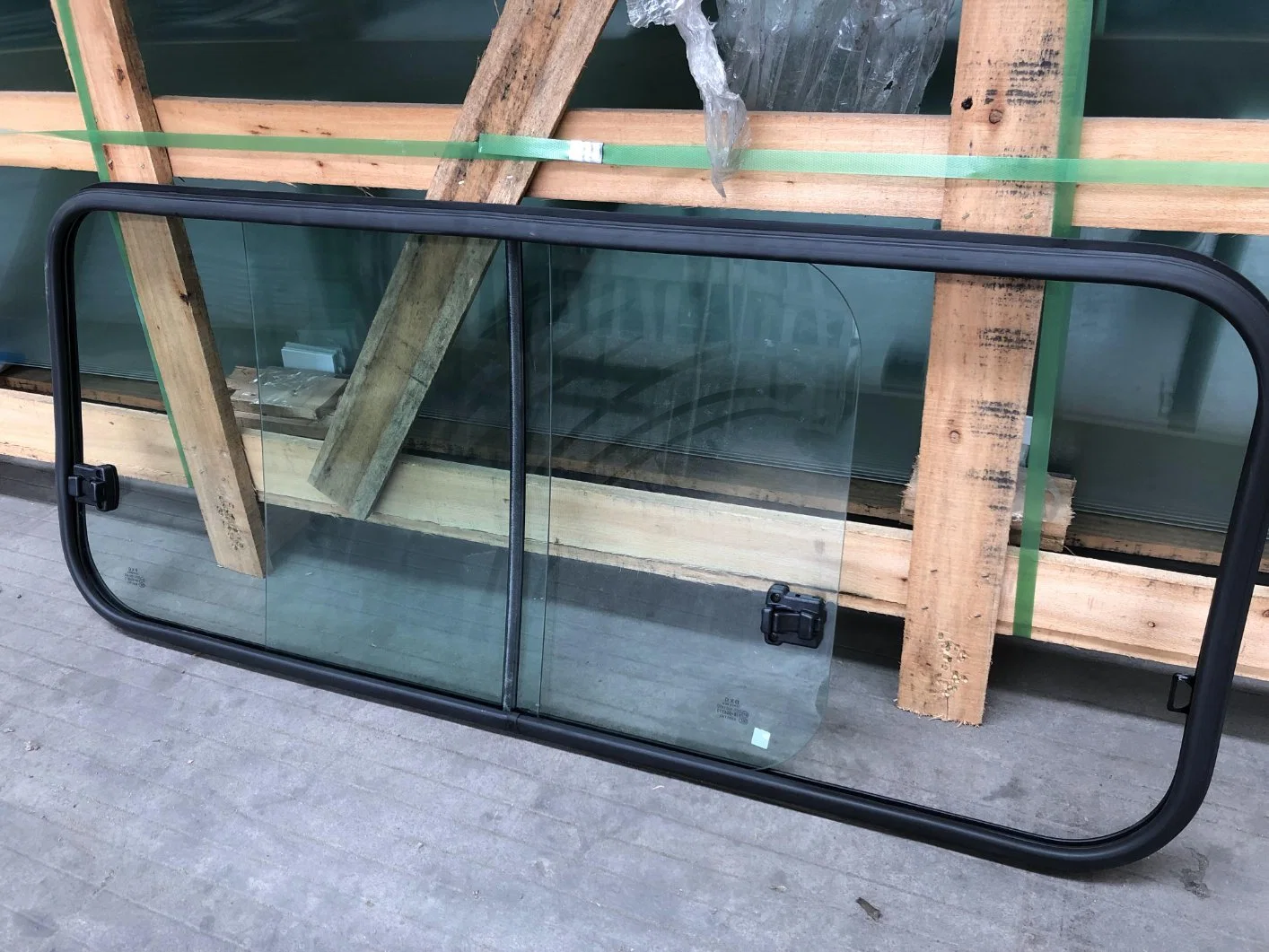 Auto Glass for Toyota Rzh104