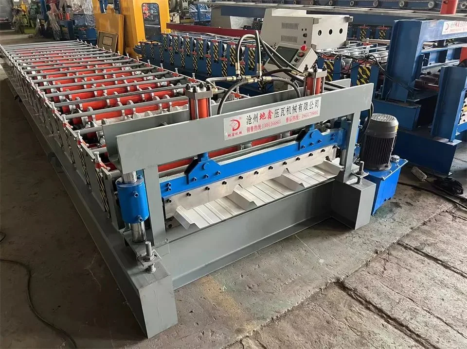 Tr4/Tr5 Panel Making Machine /Trapeziod Roofing Metal Sheet Tile Forming Machine