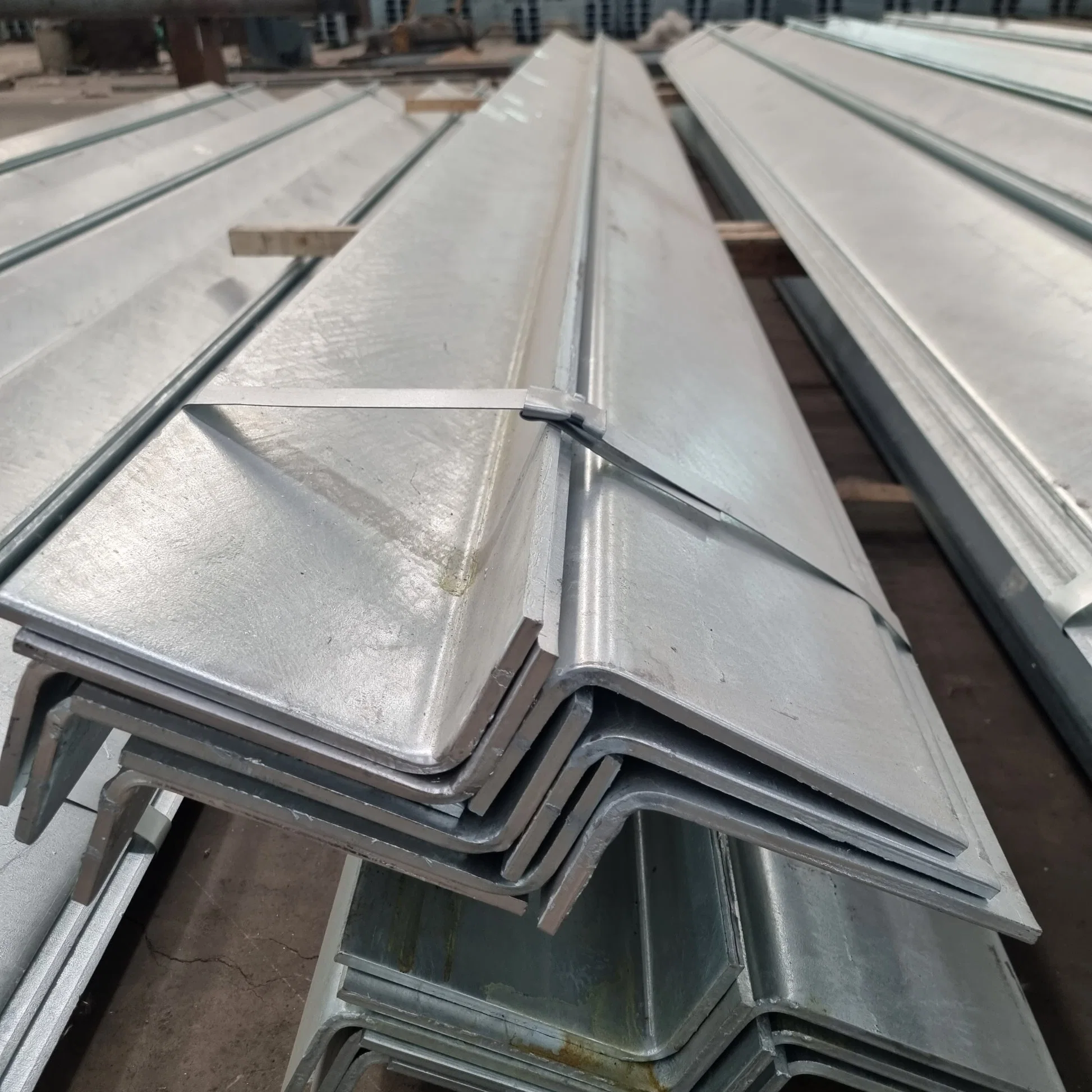 ASTM EQUAL/desigual Inox/Angle Bar/ Hot Laminados galvanizados L Forma Ss400 S235jr S355jr 304 316 316L Q235 S355j2 Dh36 310S D36 201 Acero angular