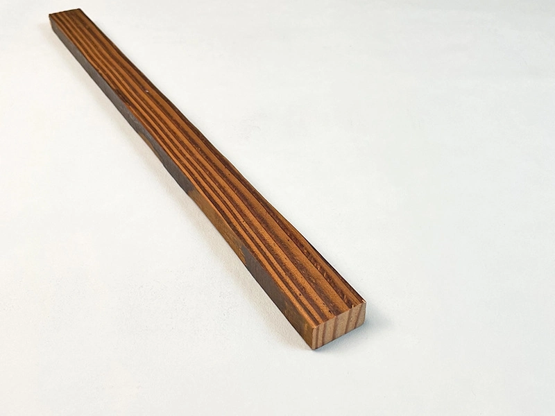 Panneaux de bois thermowood / panneaux de bois carbonisés