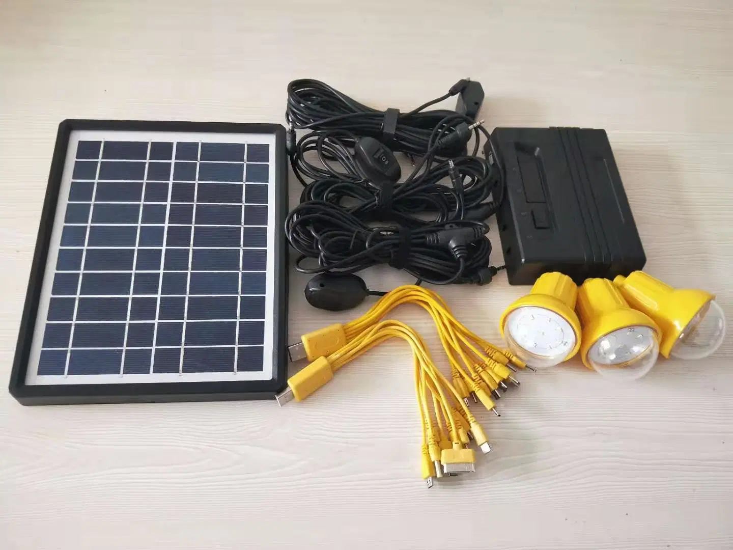 10W fuera de la red Inicio Sistema de Iluminación Solar Panel solar portátil del Sistema de alimentación