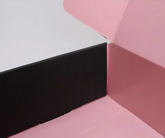 Corrugated Paper Made Cardboard Clothes Package Shipping Box