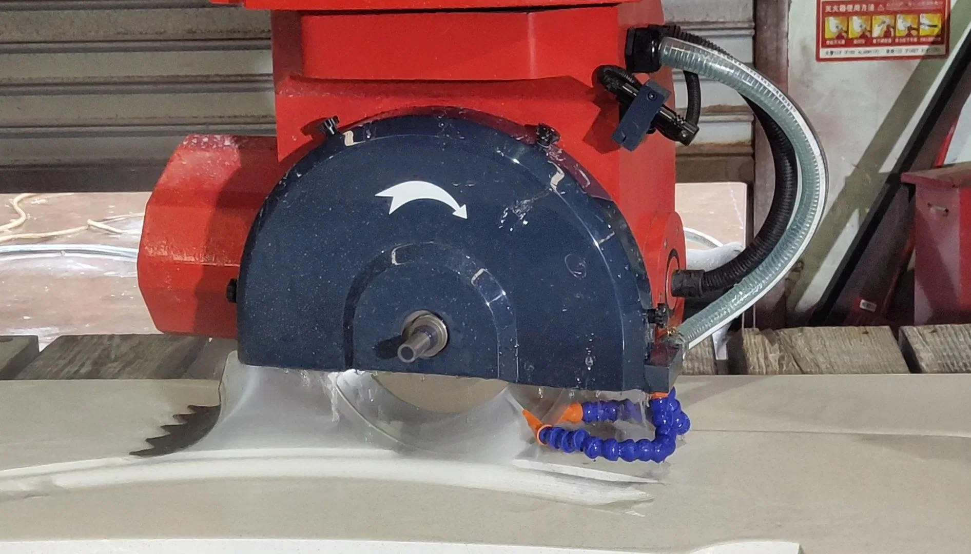 Joborn Stein-Maschinerie Infrarot-Brücke Säge Laser-Stein-Fliesenschneider CNC-Schneidemaschine für Marmor, Granit, Quarz Küche Arbeitsplatte machen