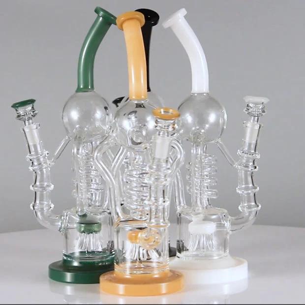 2019 Factory Directly Supply Smoking Water Pipes in Competitve Price Glass Smoking Pipes Waterpipe Hbking Functional Percolator