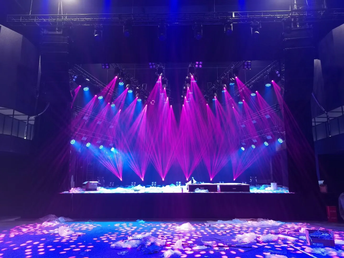 Legida Stage Show Light Effect 330W 15r 350W 17r 3 in 1 Beam Wash Spot Moving Head Light