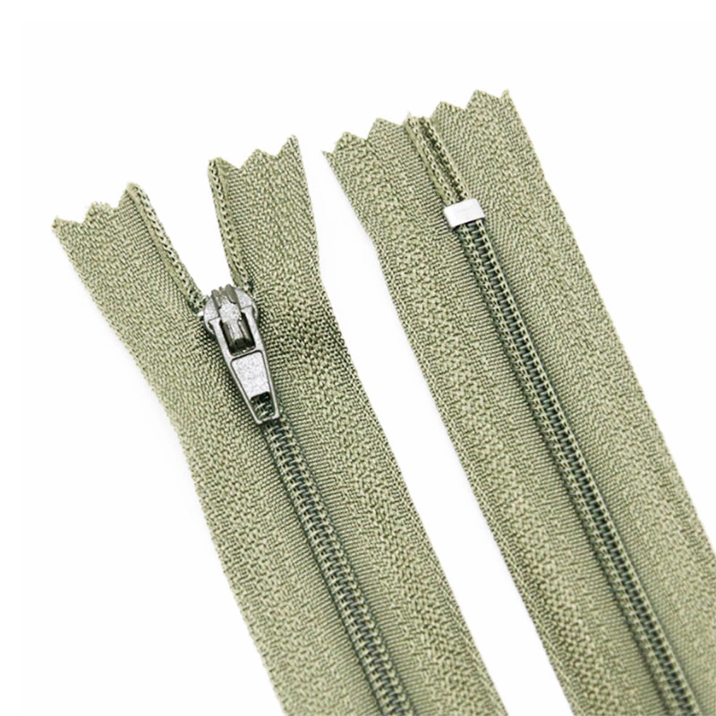 Werksversorgung Bekleidungszubehör 3# 4# 5# 6# 7# 8# Recycelte Doppel-Sliders Industrial Nylon Reißverschluss Lange Kette Tape Hose Reißverschluss