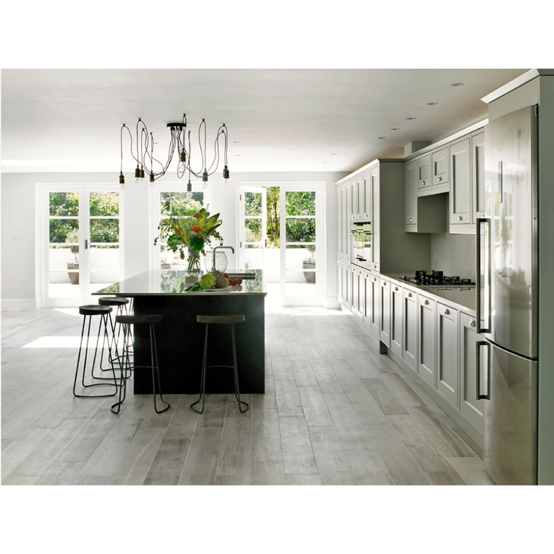 Classical Style Customized Matt Lacuqer Shaker Kitchen Cabinets with Island