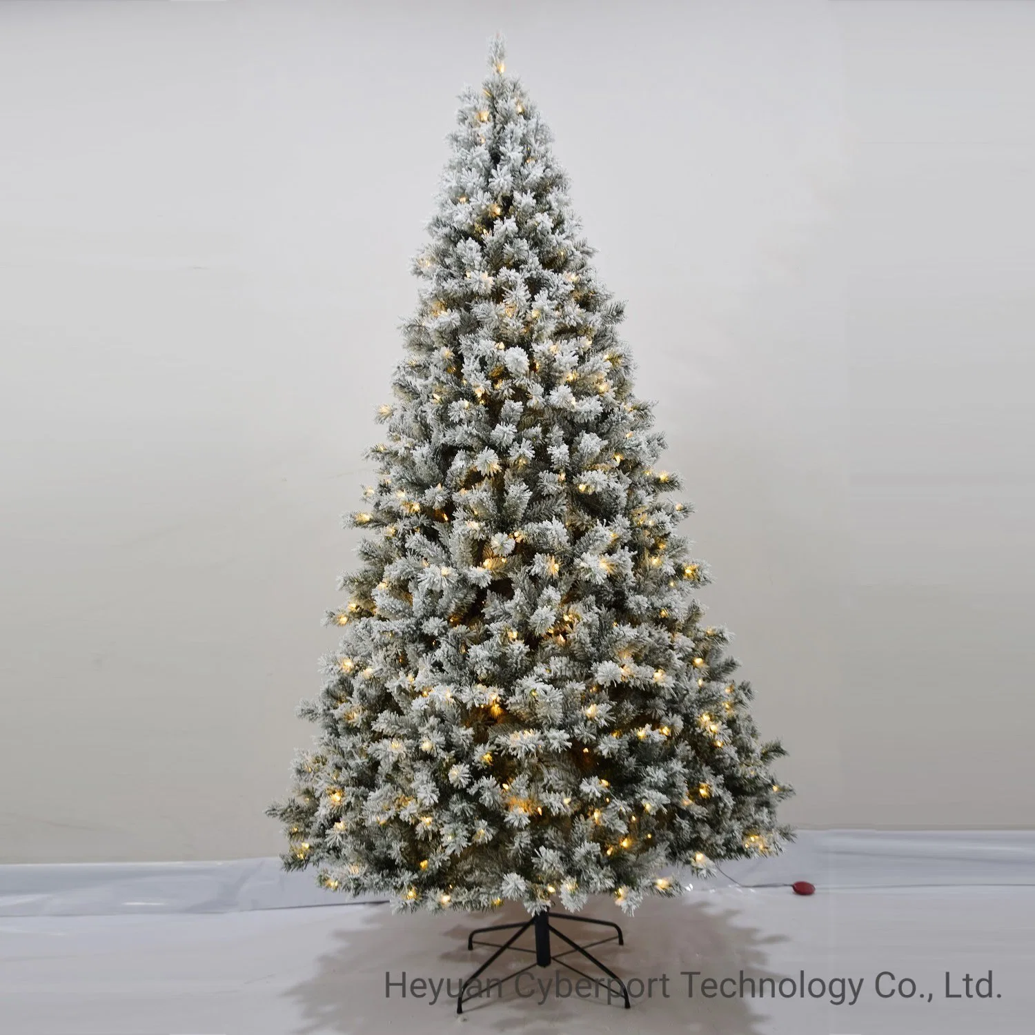 Low Price 7.5FT Artificial Gaint Hinged Tree with Multi Color Light for Christmas Day