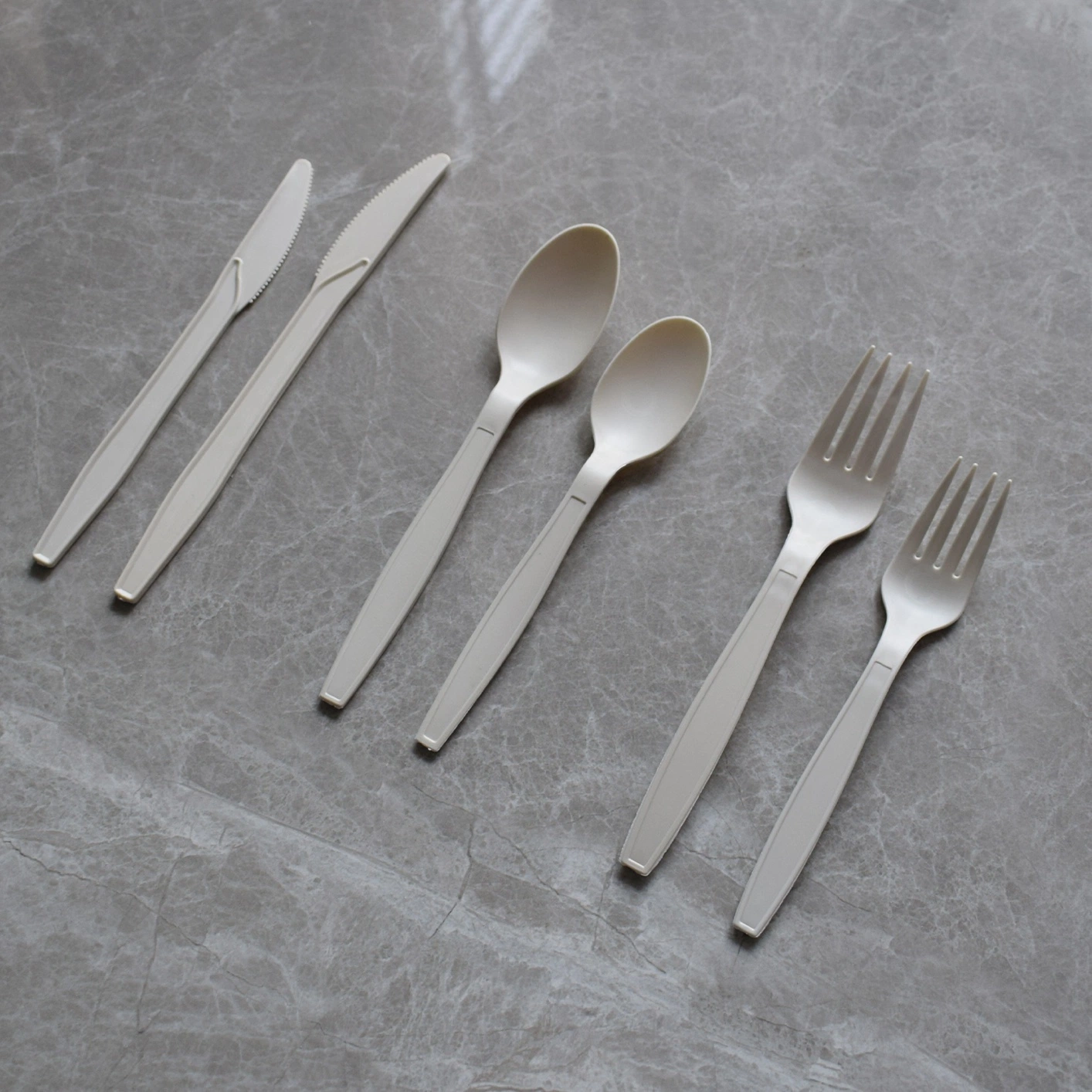 Utensílios de mesa biodegradáveis Talheres biodegradáveis Produtos descartáveis Colher, garfo e faca de plástico PLA