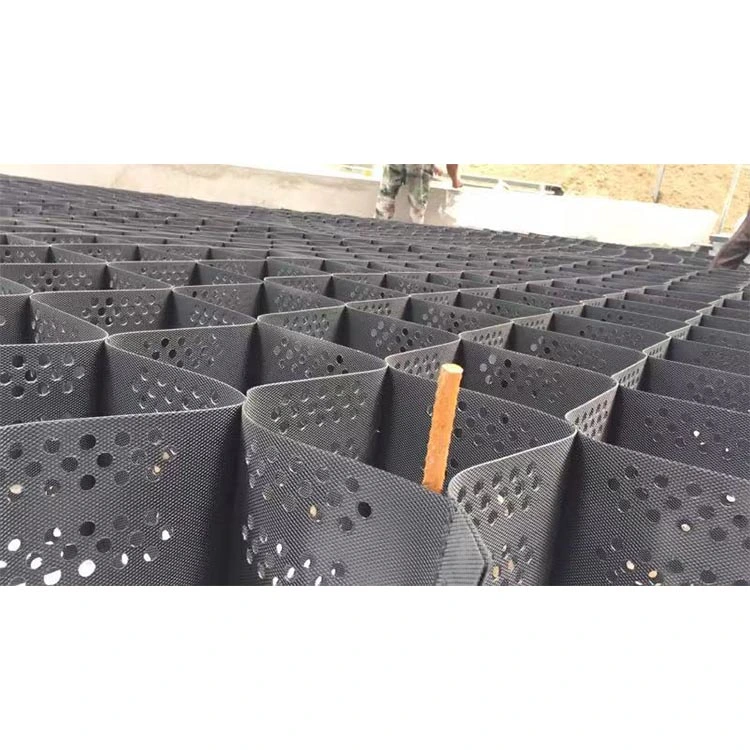 L'allée de gravier Geocells grille en plastique pour la stabilisation du sol les murs de soutènement de géocellules 2 Acheteurs