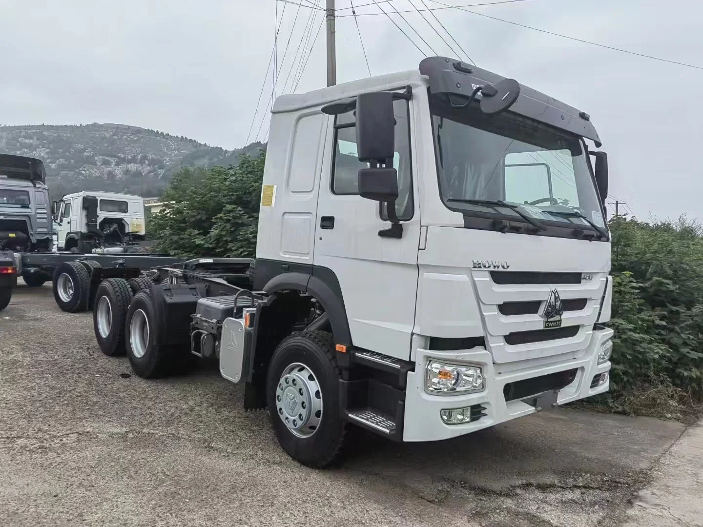 Sinotruk Precio HOWO camión tractor 6X4 10 ruedas cabezal de remolque