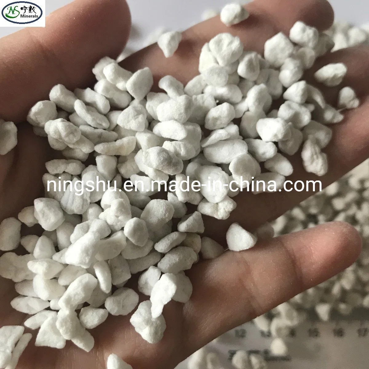 3-6mm, 4-8mm Premium Expanded Perlite pour la plantation agricole et horticole