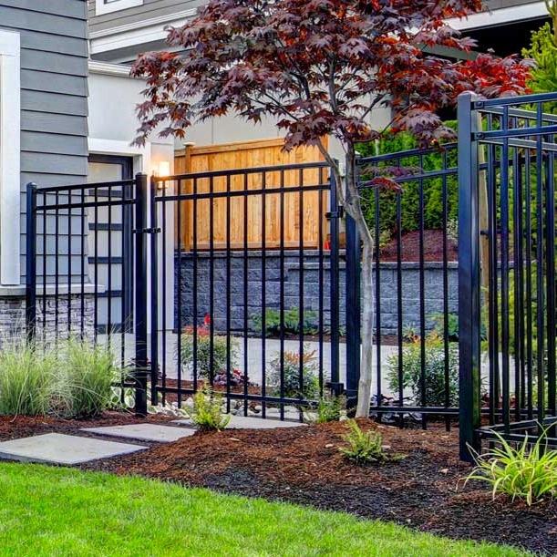 Tubular Picket Fence Tubular Steel Iron Fence Garden Guardrail New Design Iron Gate Railing Barbed Wire Metal Fencing House Gate Grill Design Main Gate Price