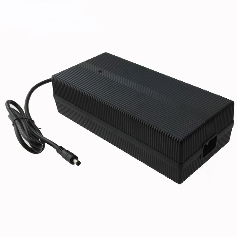 UL, FCC, Ce, RoHS Approved High Power 29V 12A Battery Charger for Robot Sweeper