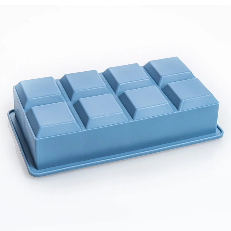 Novos lançamentos 8 cavidades moldes de gelo grandes bandejas de silicone Cube Moldes com tampas