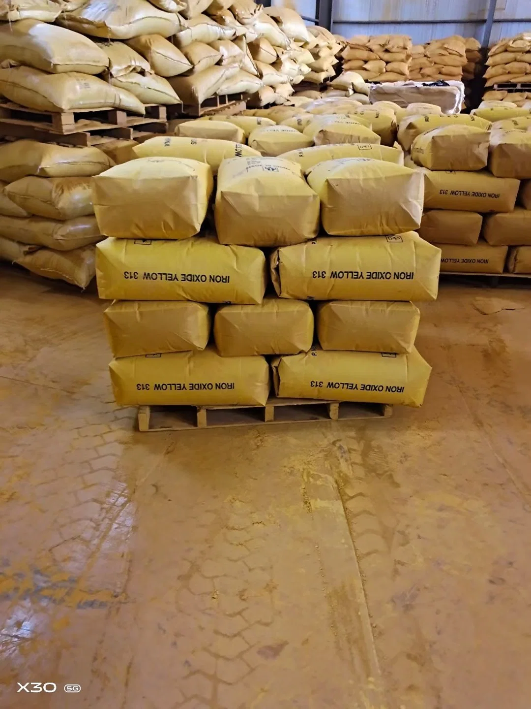 Wholesale/Suppliers Iron Oxide Yellow Pigment Used for Coating Plastic Rubber Leather Ceramic etc.