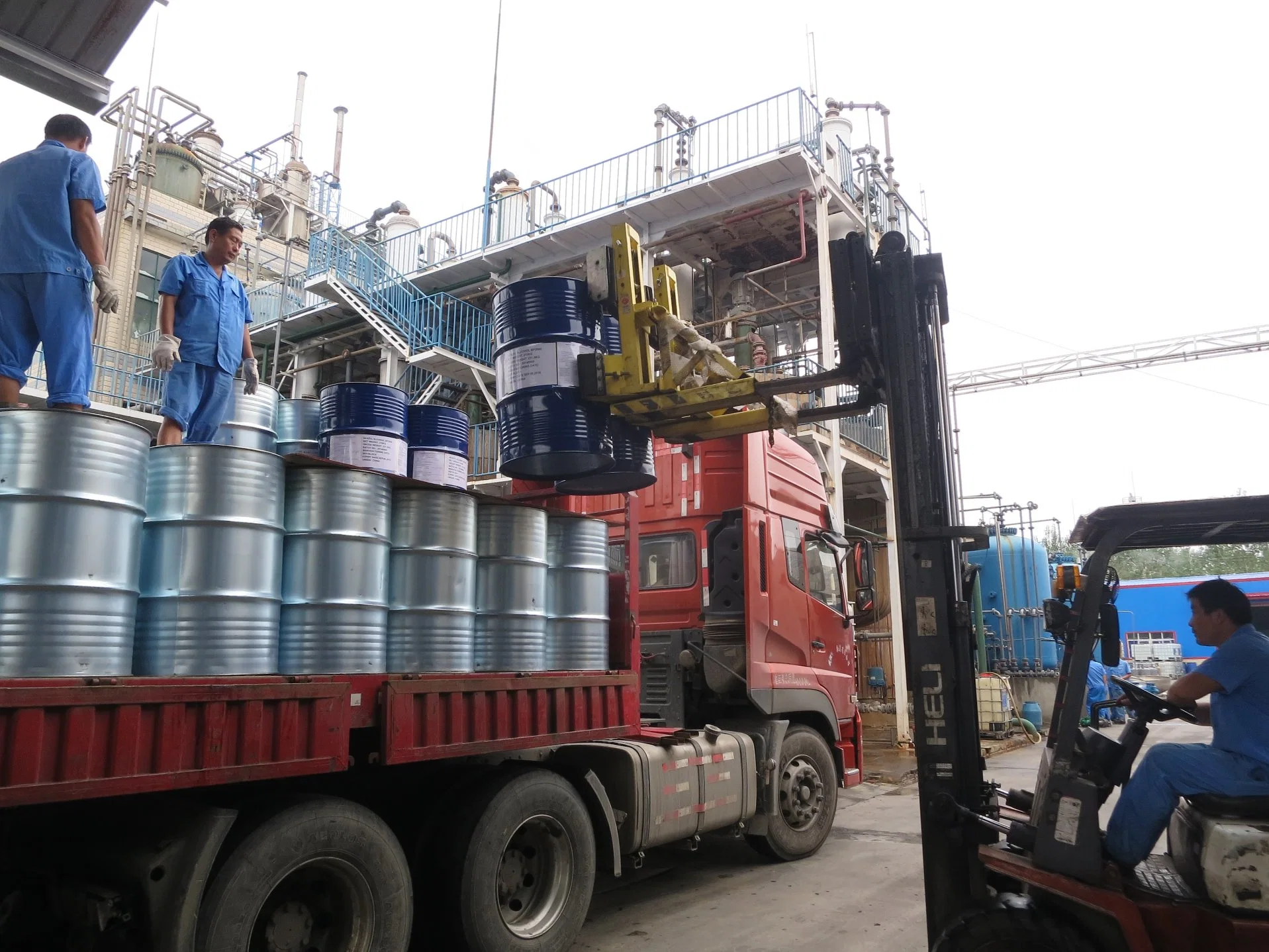 Approvisionnement en usine peinture de construction liquide résine époxy Yd128 Der331 brut Matériaux pour revêtement de sol époxy