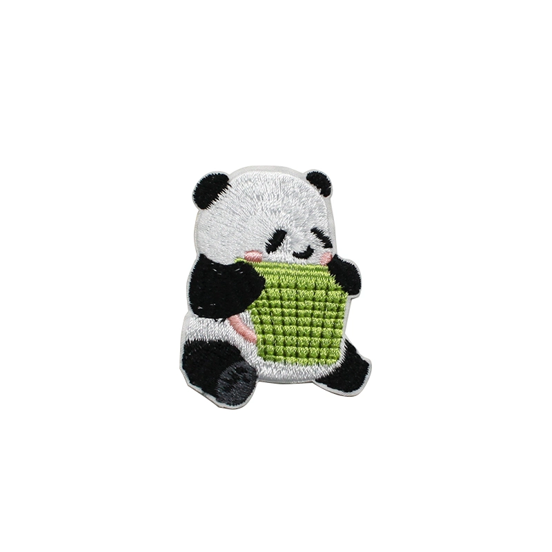 Commerce de gros Fer rond personnalisé écologique sur les correctifs Cute Panda Logo broderie à armure sergé Cat Animal des insignes pour les Chemises