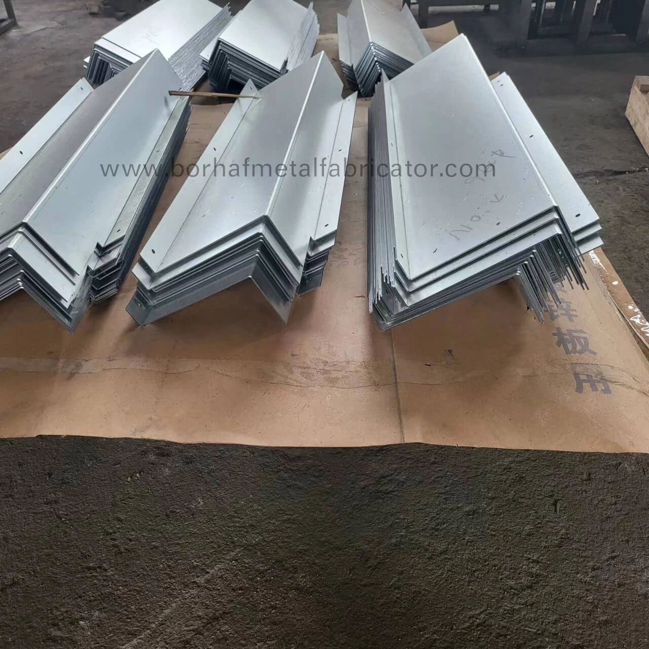 Las piezas de metal de corte láser de precisión de la galvanización de la producción del servicio