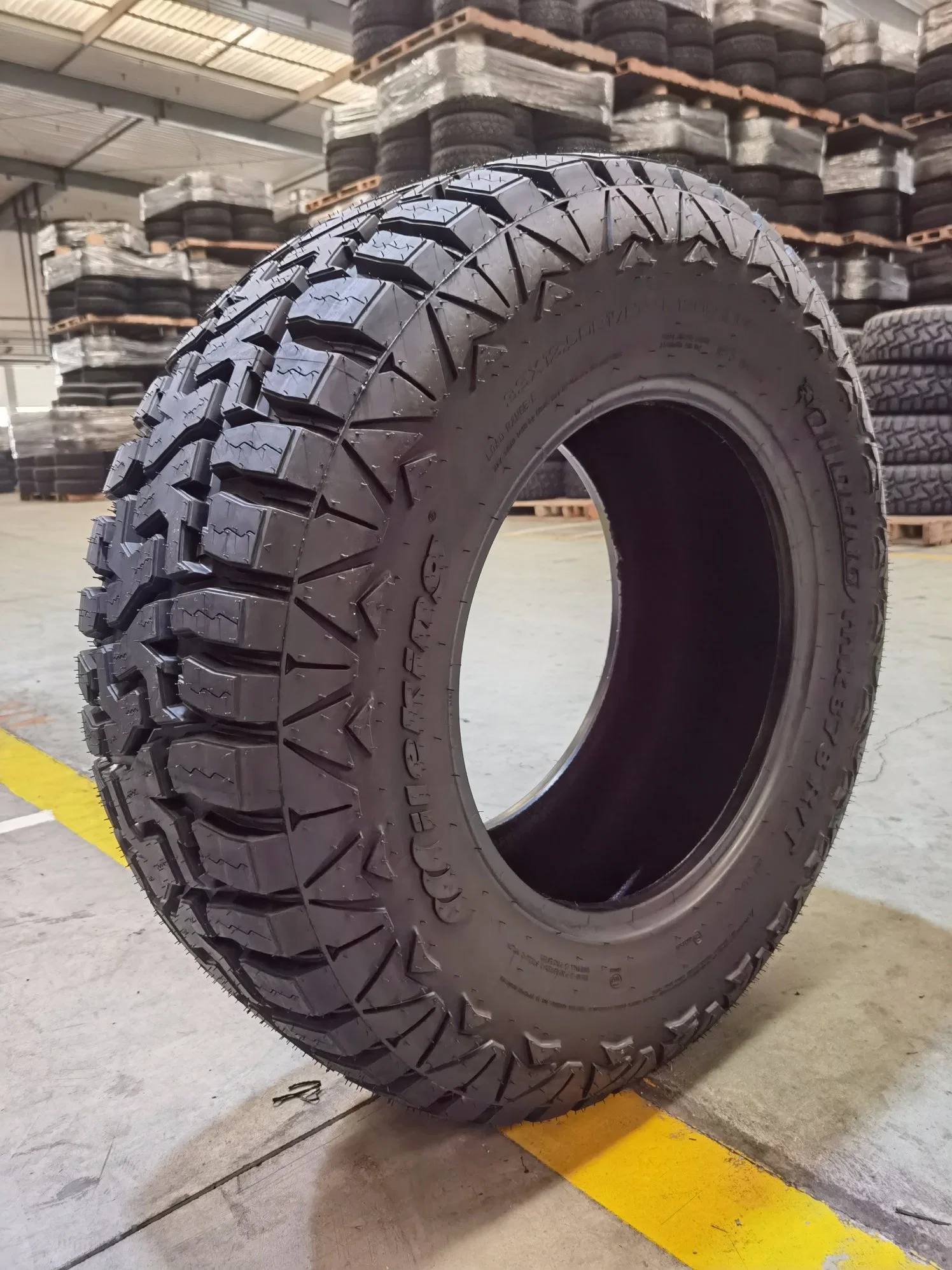 Rapid/Three-a Light Truck Tyre 175r13c