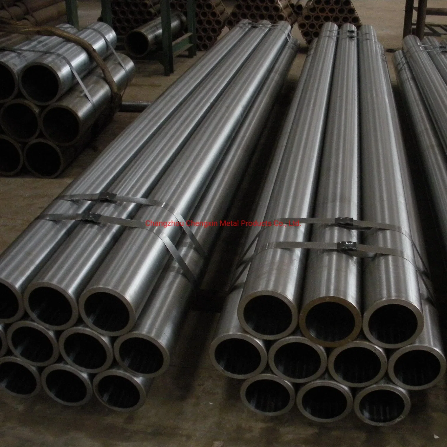 SAE 1026 AISI 1026 SAE 1045 AISI 1045 Cold Drawn Seamless Honed Carbon Steel Hydraulic Cylinder Tubing