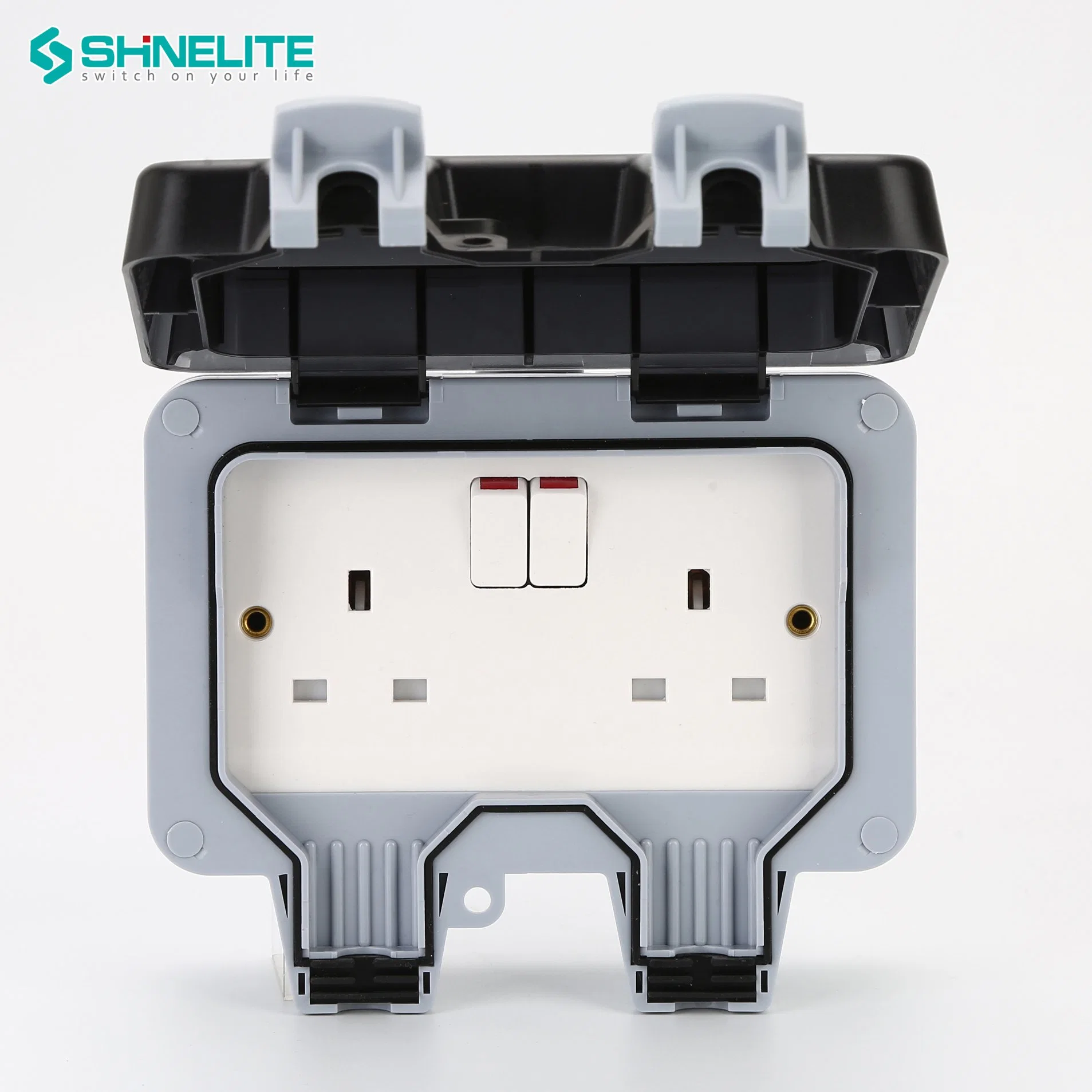 Outdoor IP66 Waterproof 15A Round Pin Wall Socket