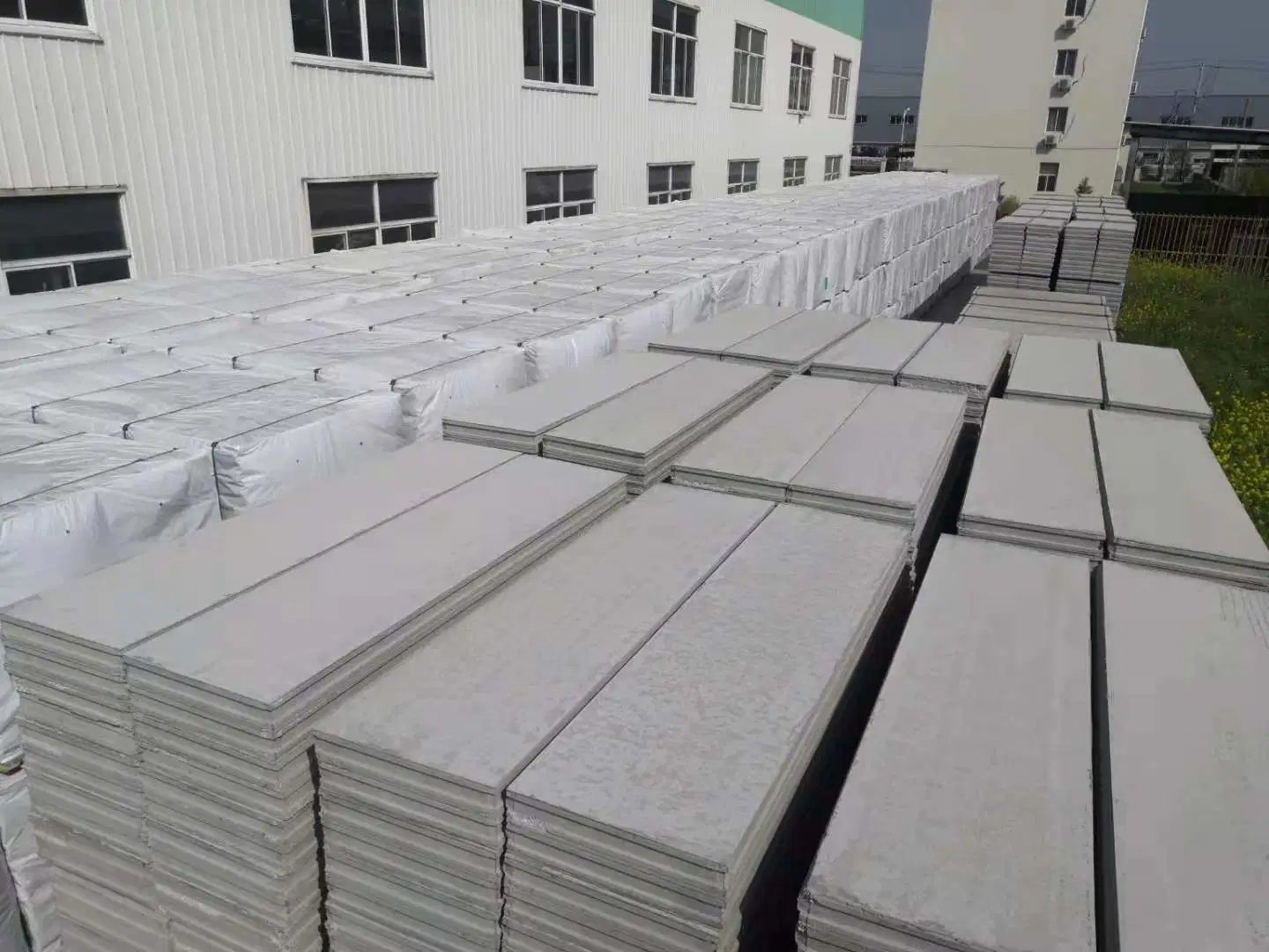 Waterproof Fireproof Best Houses Sound Insulated EPS Cement Sandwich Panel Fbest Construction Materials Factory