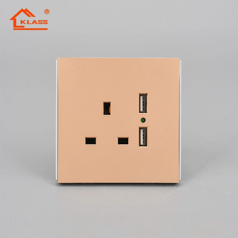 White Classic UK Standard 1 Gang 13A Electrical Power Outlet Switch Socket Use for Indoor.