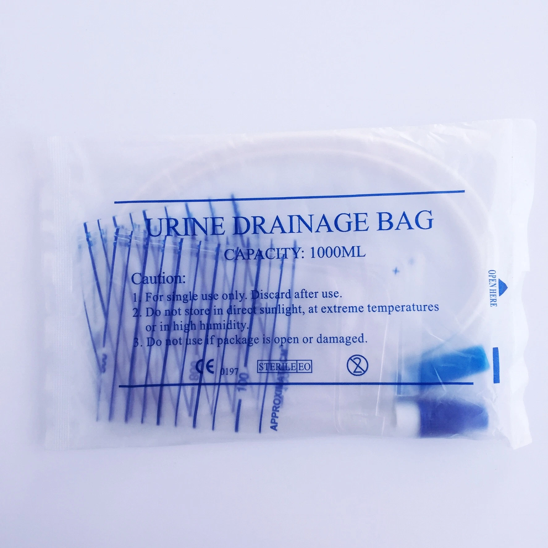 Medical Use PE Packing Disposable Urine Bag with Push Pull Valve 2000cc