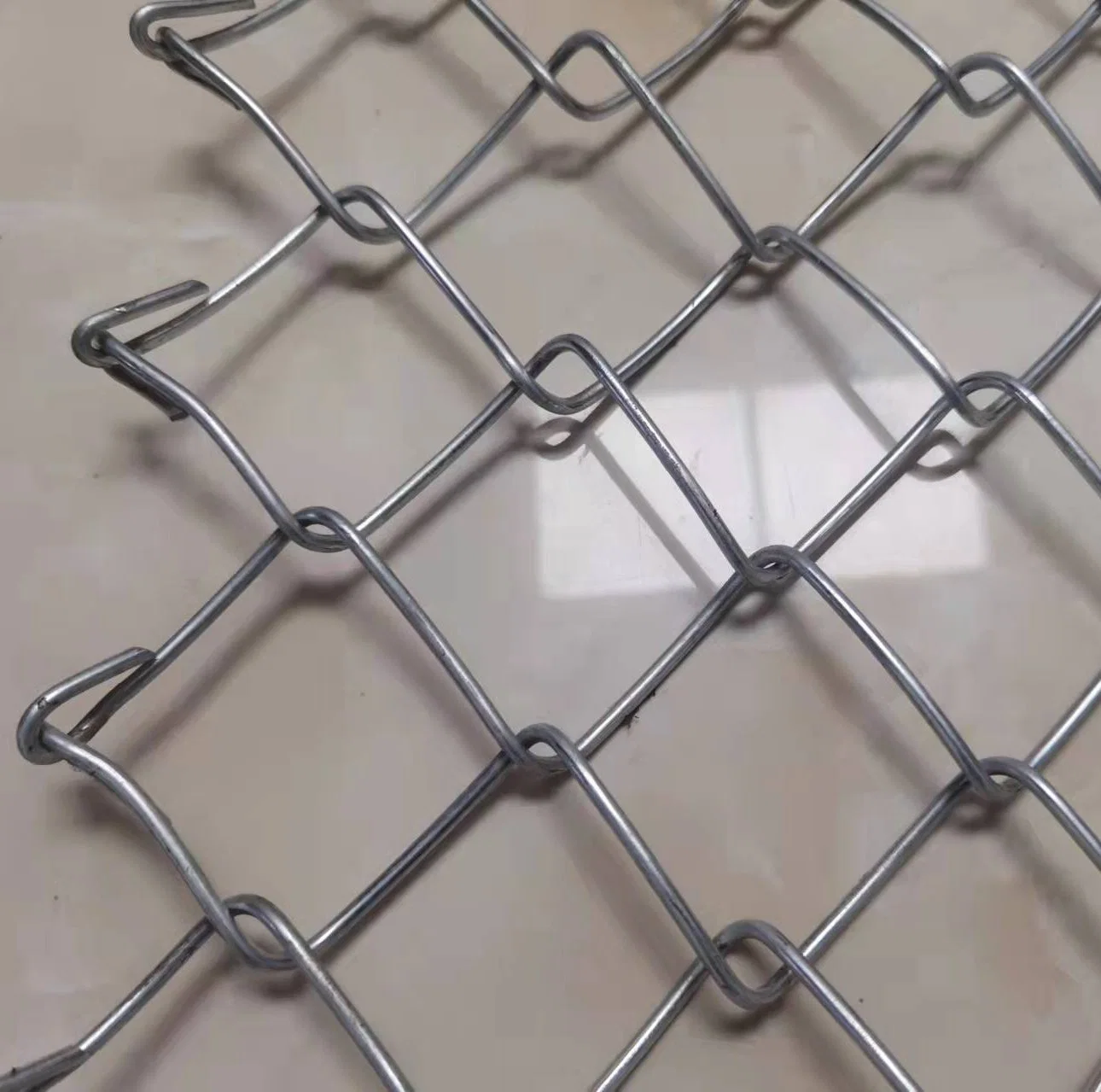 Wholesale/Supplier 9 10 Gauge Cyclone Wire Mesh Fence Price Philippines 4FT 5FT 6FT 7FT 8FT 10FT Industry Galvanized Chain Link Fences Rolling