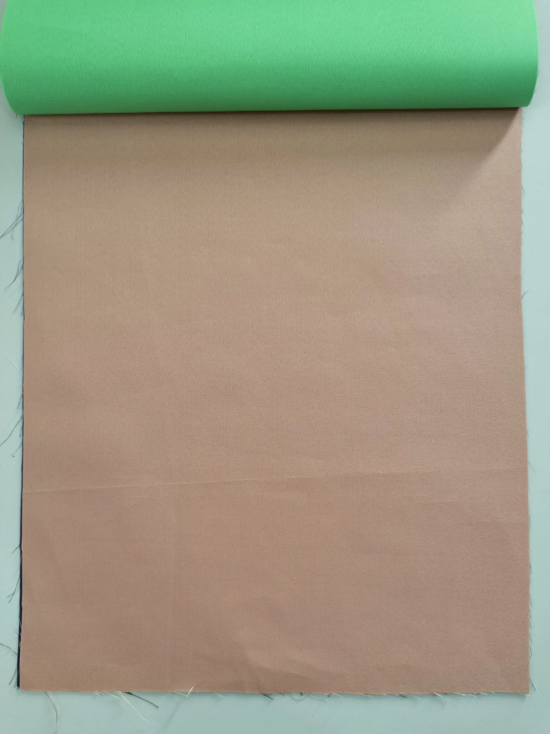 China 70GSM 115cm 100% Polyester Plain Dyed Poplin Fabric for School Uniform