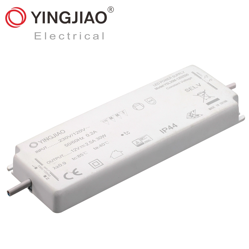 Usine OEM/ODM 12W/20W/30W/50W IP44 IP20 Super Thin LED Driver Alimentation avec TUV/CE/UL/RoHS/ISO9001.