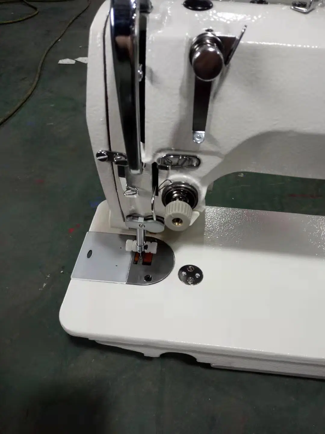 Wd-9988-36p/56p/85p-D4 Long- Arm Lockstith Sewing Machine with Auto Trimmer and Puller