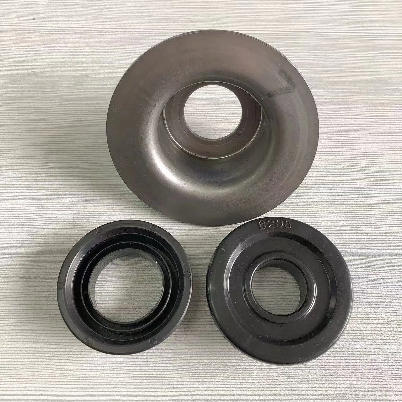 Conveyor Roller Accessories Metal Bearing Housing with ABS Inner Sealing Kits Tkii6204-109