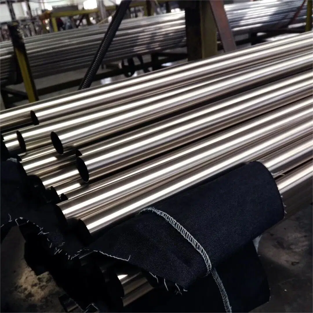 Seamless Ss 304 Pipe, ASTM a-312, Uns S30400 Size: DN25, Sch. 40length= 6 Mtr