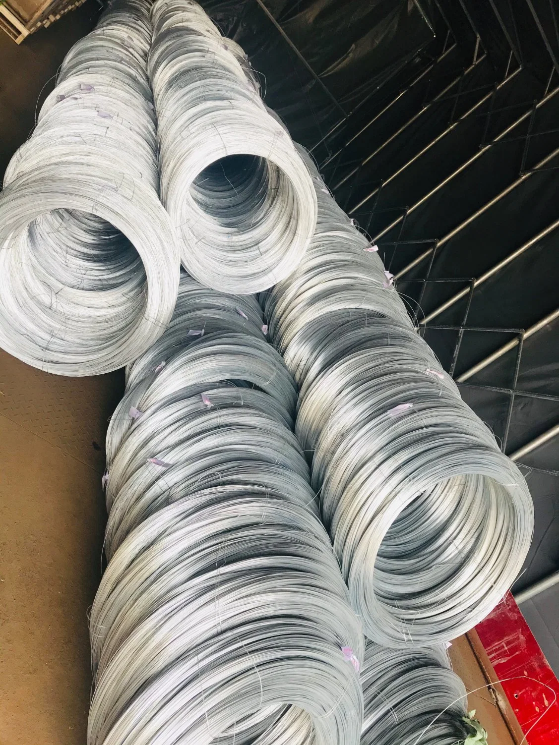 Hot Dipped Galvanized 2.55mm Steel Wire Low Carbon Used for Paper Clip