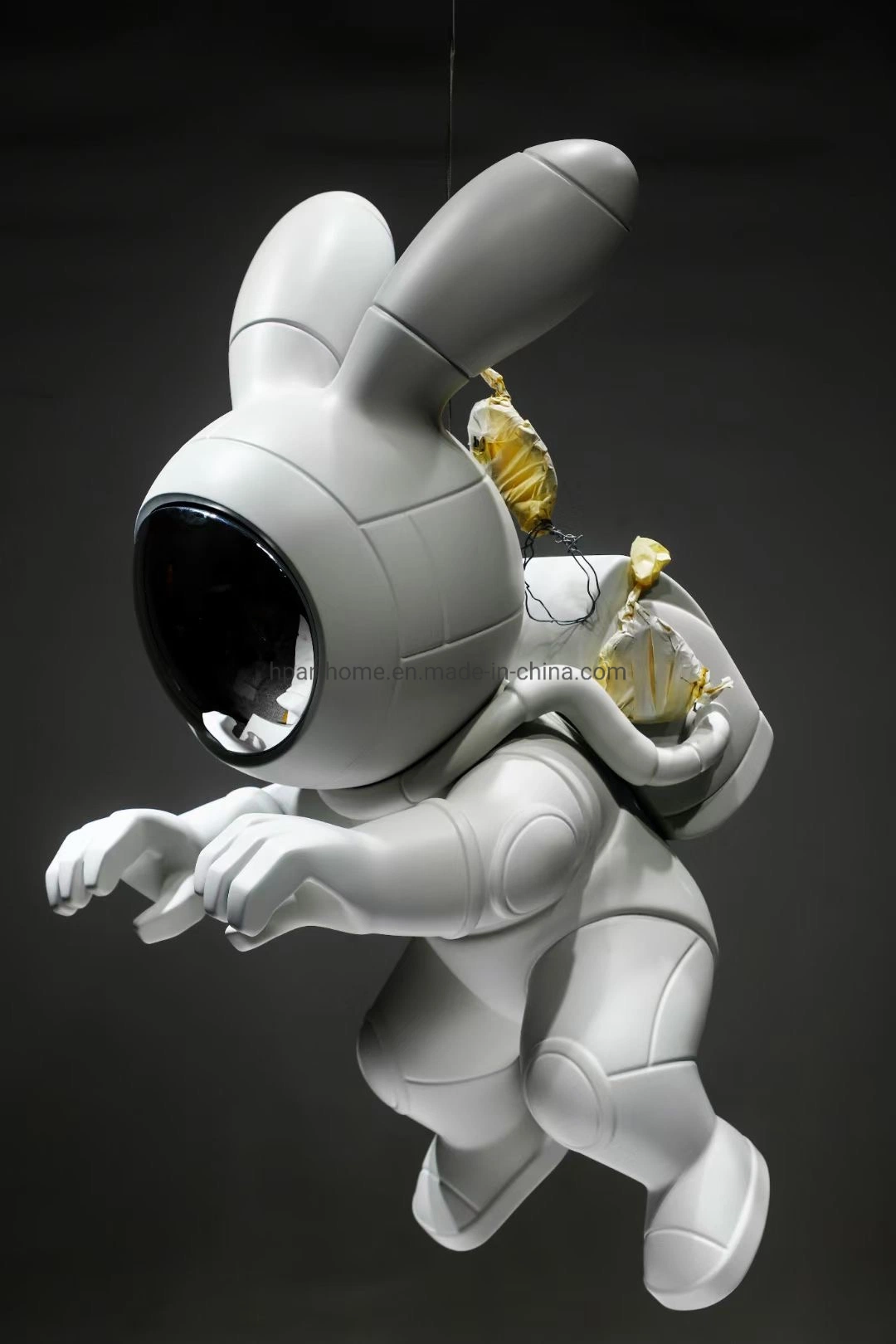 White Creative Rabbit Spaceman Indoor Statue Art Decoration Animal Sculpture