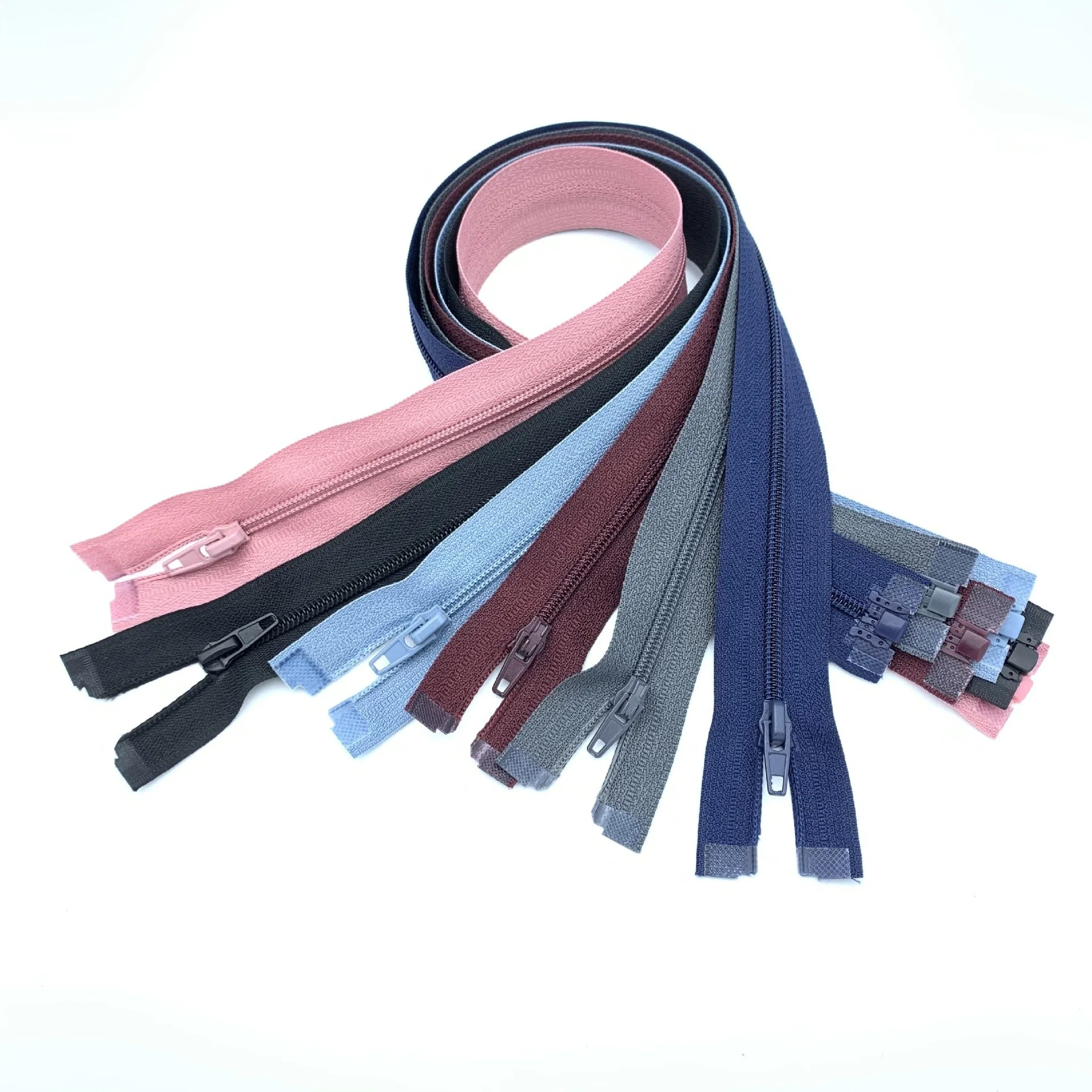 Custom Factory Wholesale/Supplier Price 3# 5# 8# 10# Zip High quality/High cost performance  Nylon Zipper with Puller for Bag