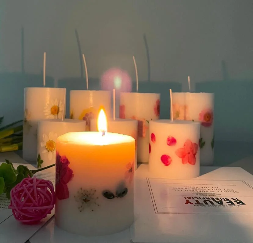 Luxury Handmade Romantic Dry Flower Scented Paraffin Wax Pillar Candle