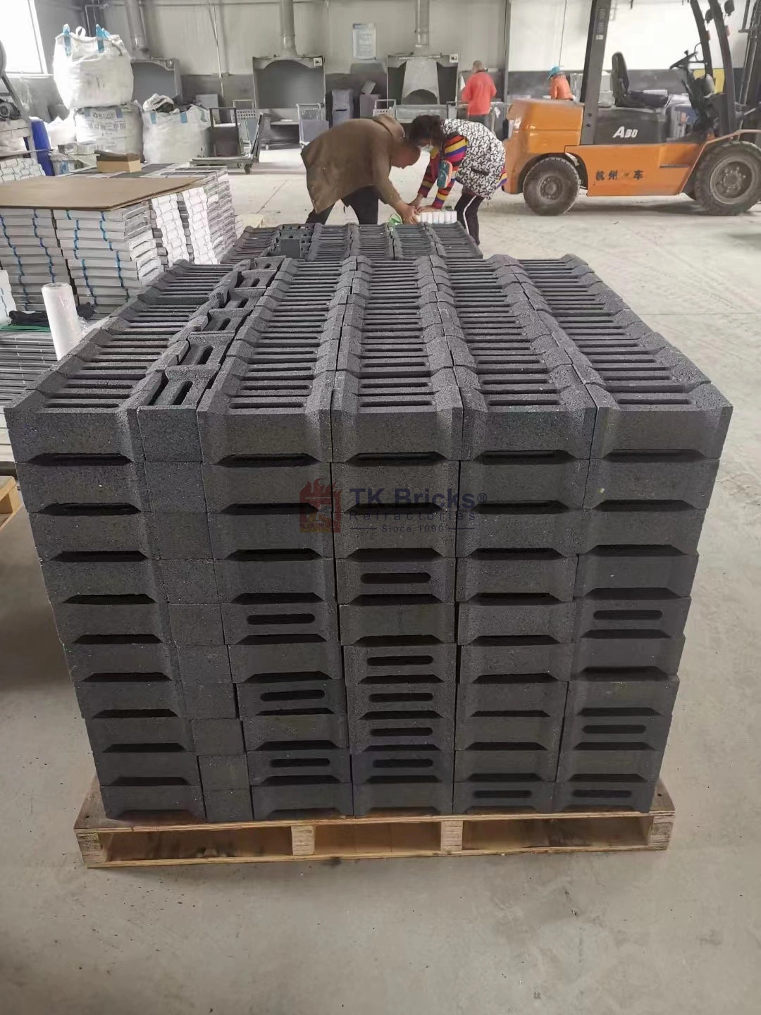 High Strength Customized Size 500X500X12mm Wear Resistance Silicon Carbide Board for Kiln