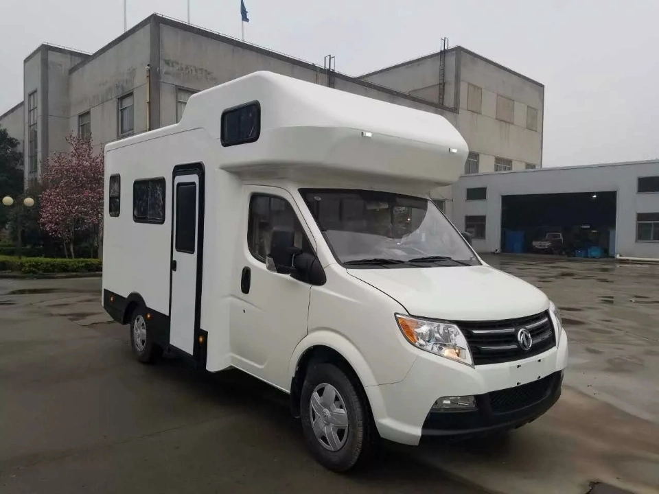 4*2 Road Travel Truck Mobile Caravan Home